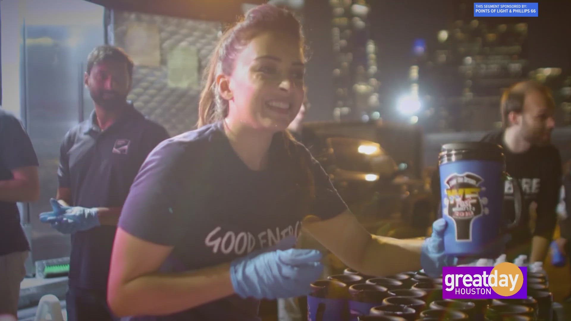 Celebrating Global Volunteer Month with Points of Light and Phillips 66