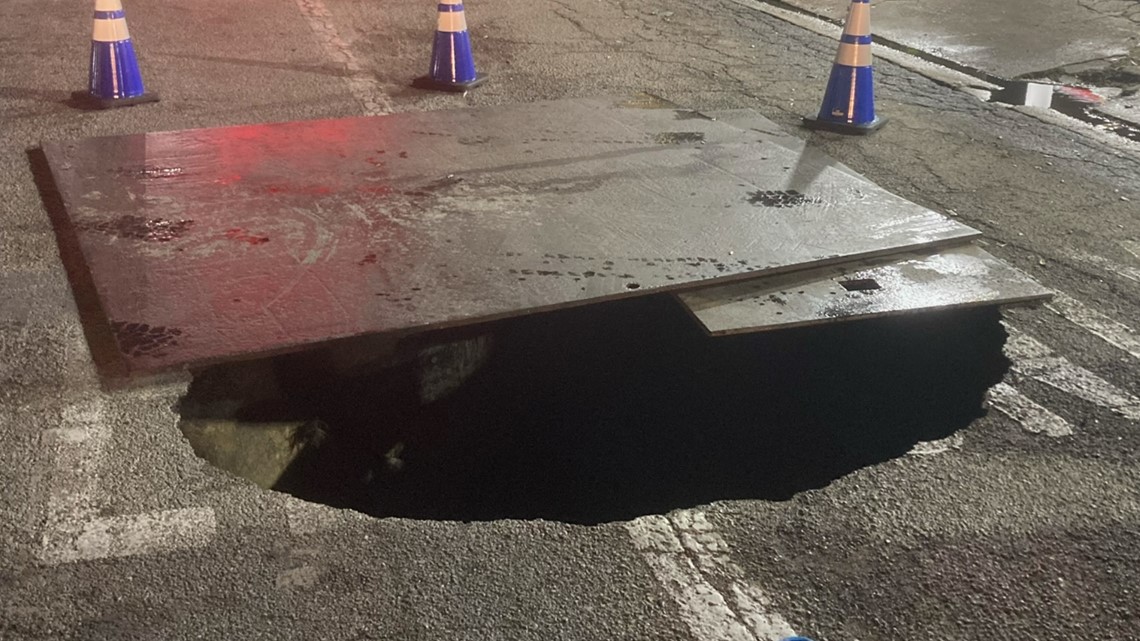 Galveston hole in road Crews working to fill in the hole on 51st