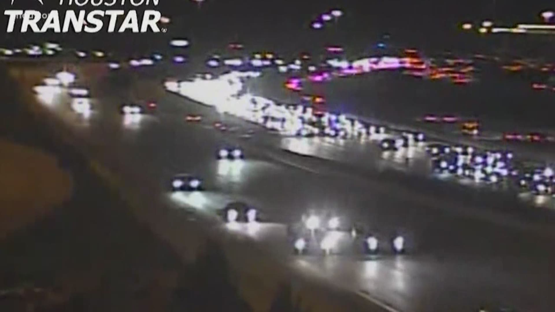 Drivers were going the wrong way on the West Loop's main lanes tonight. They're apparently trying to avoid ongoing construction that's causing gridlock on the southbound lanes that begins near I-10.