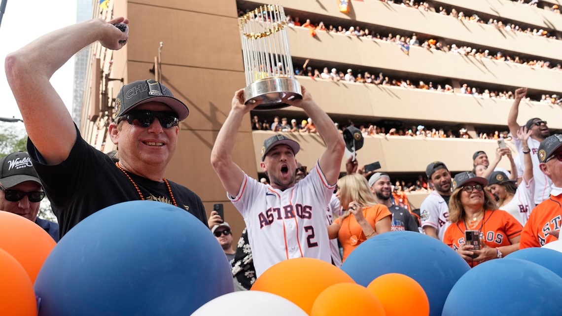 2 World Series trophies at Astros parade