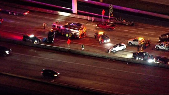 One dead in crash on 59/Southwest Freeway in Sugar Land | khou.com