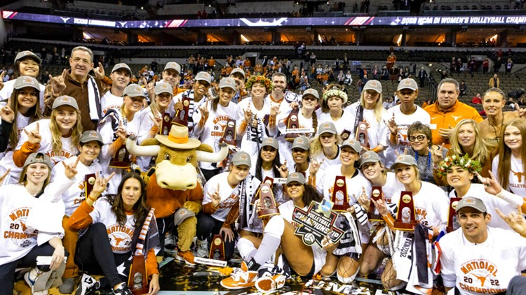 Texas Volleyball and Louisville Volleyball 2022 NCAA Women's