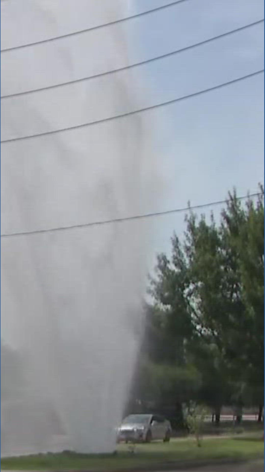 Water main break in NW Houston sends water shooting 20 feet in the air ...