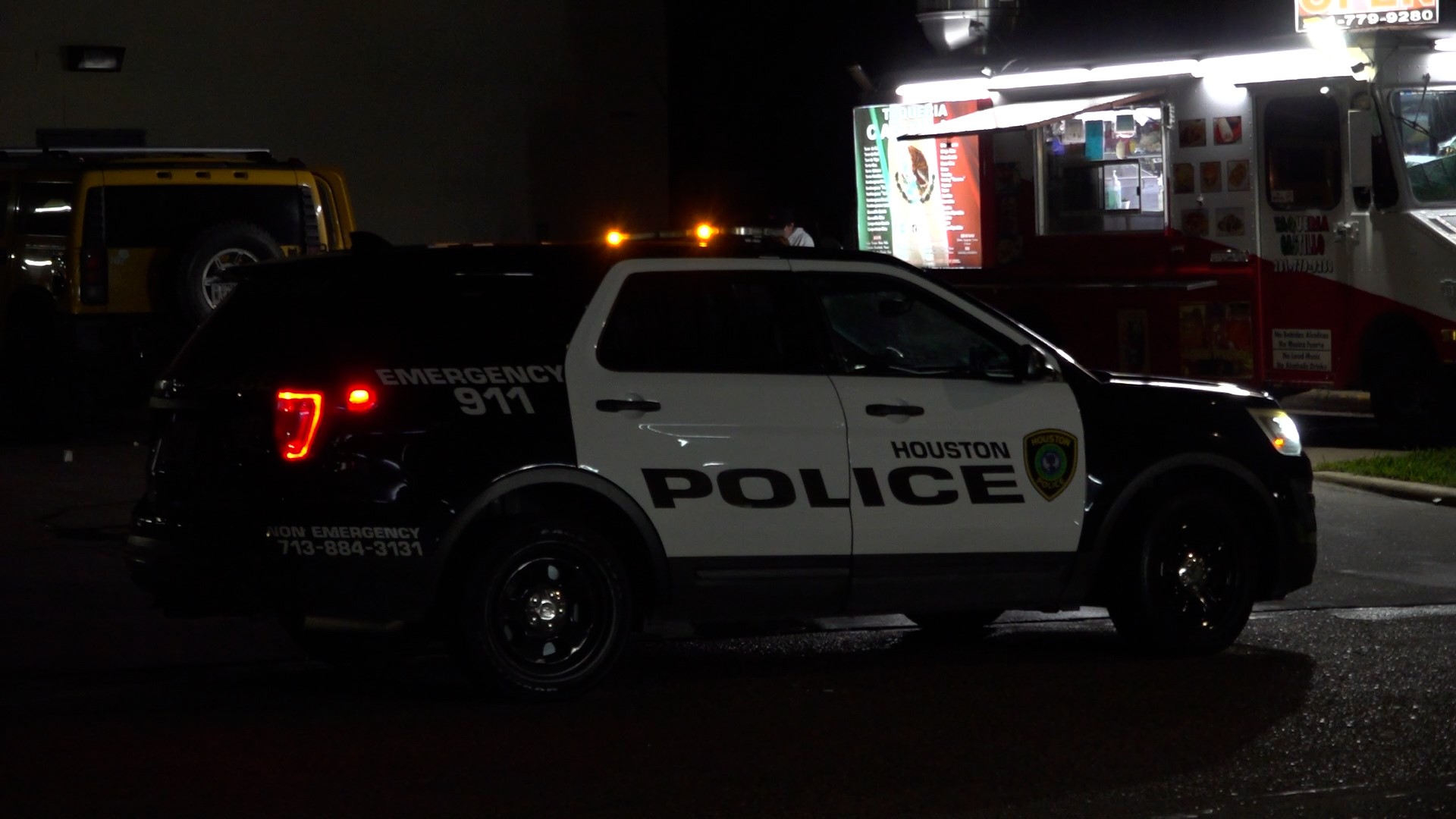 HPD: Man shot at taco truck near Gulf Freeway while his adult sons were in  the car