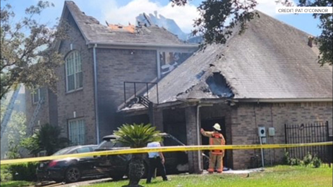 Sugar Land home burns down after car catches fire in garage, police say