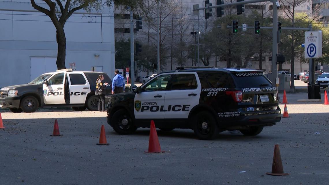 Fort Bend ISD school bus involved in crash in downtown Houston | khou.com