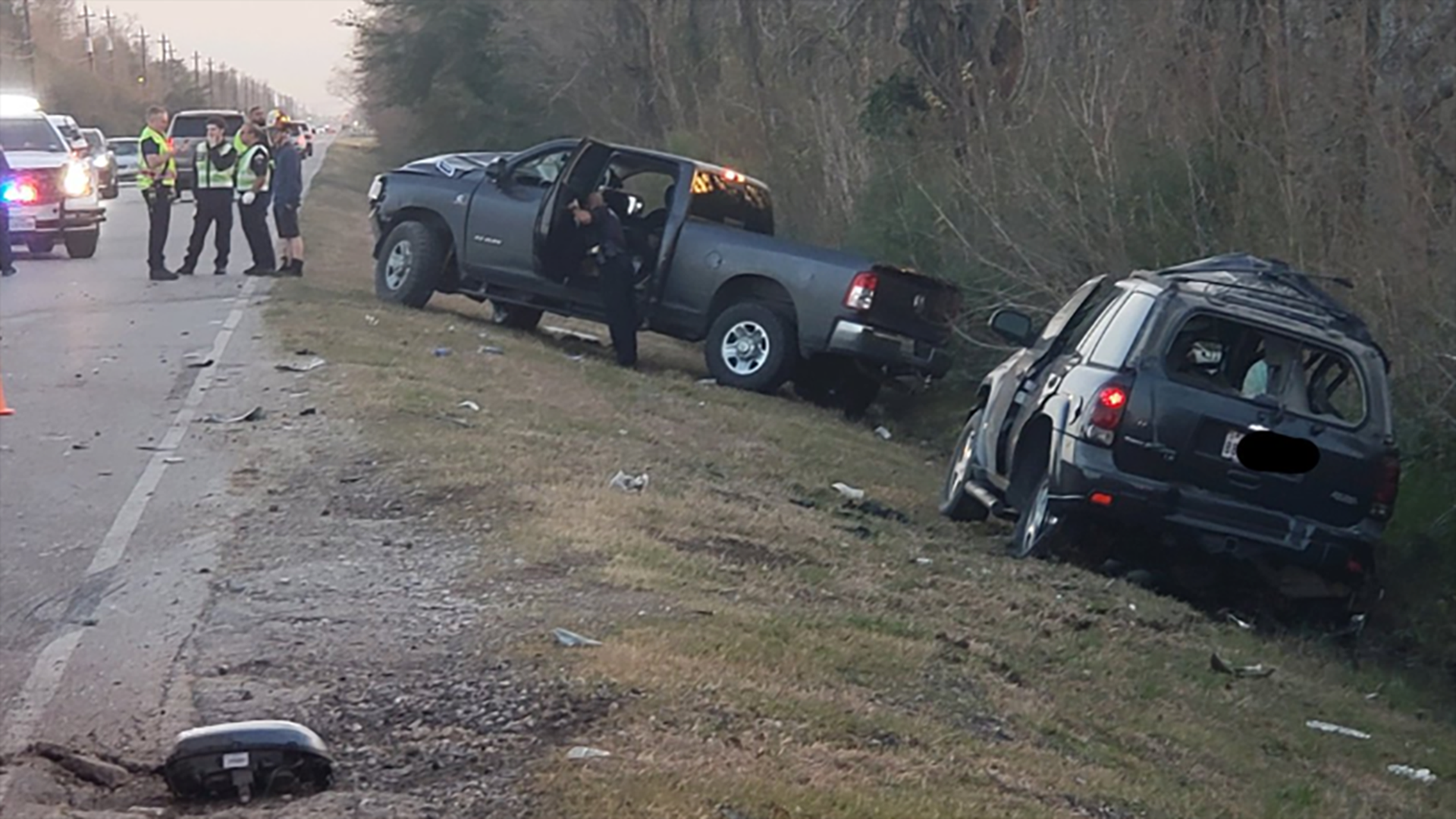 Driver tries to flee after fatal crash in E Harris County | khou.com