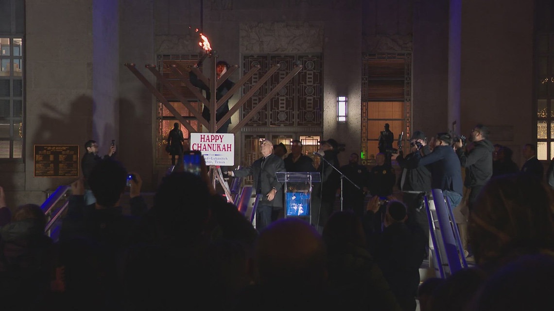 Houston condemns Australia mass shooting as security ramps up for menorah ceremonies in the area