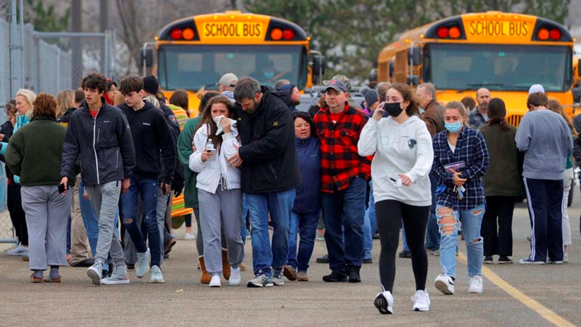 Ancaman sekolah meningkat setelah penembakan Oxford di dekat Detroit