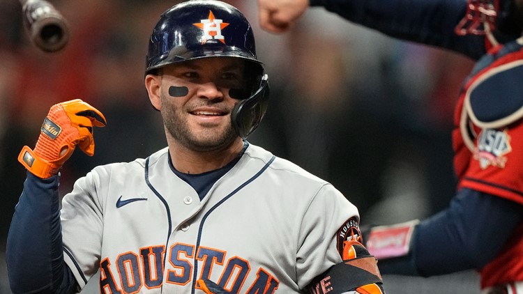 Daniel Gotera on X: #Astros manager Dusty Baker meeting with fans