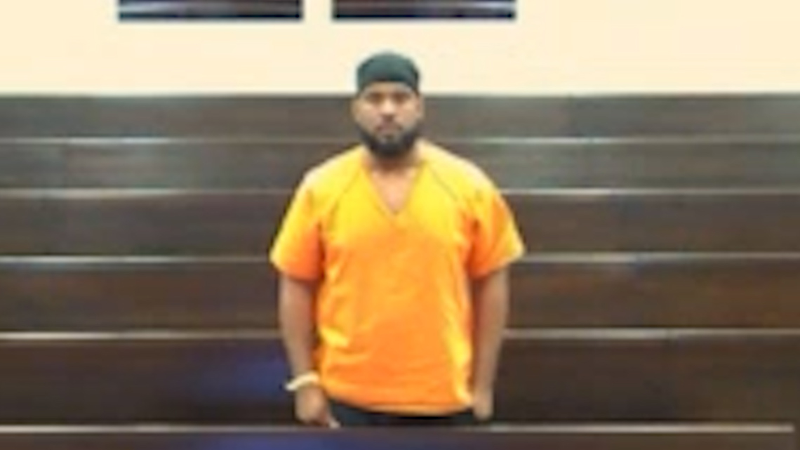Spring break attack | Man accused of holding gun to college student's ...