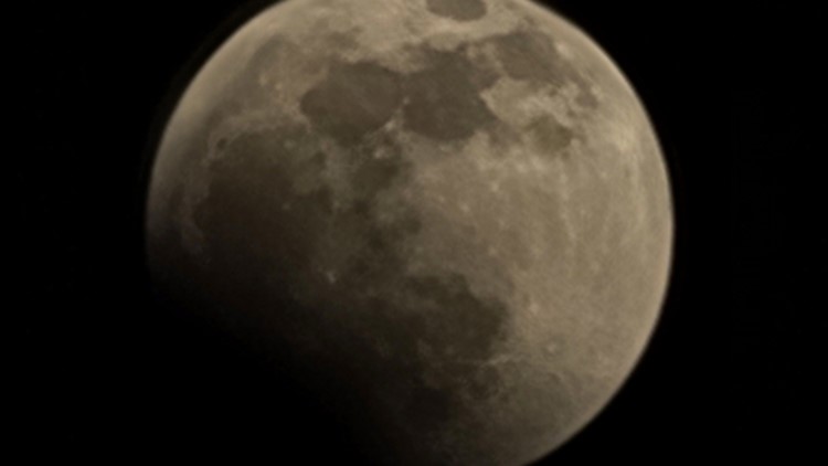 Here's how to see tonight's lunar eclipse in Houston