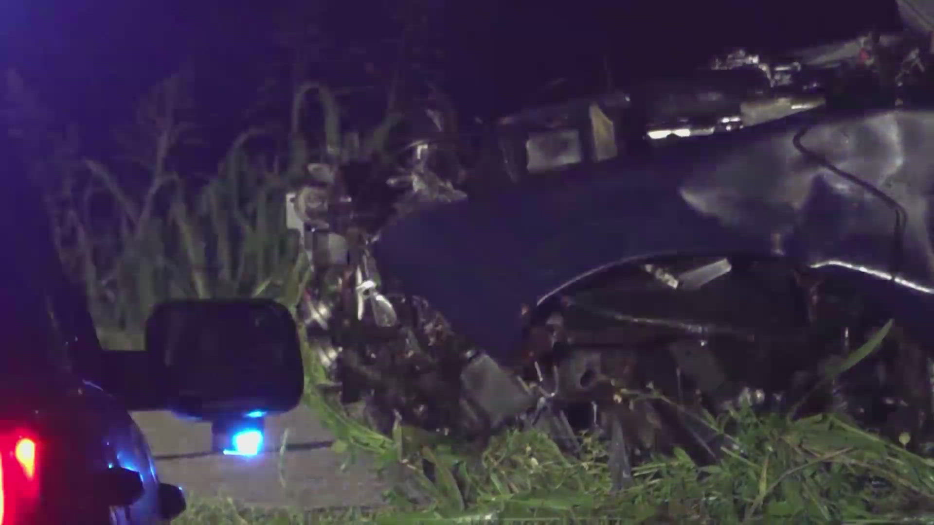 Driver killed after car crashes into Brays Bayou, HPD says | khou.com