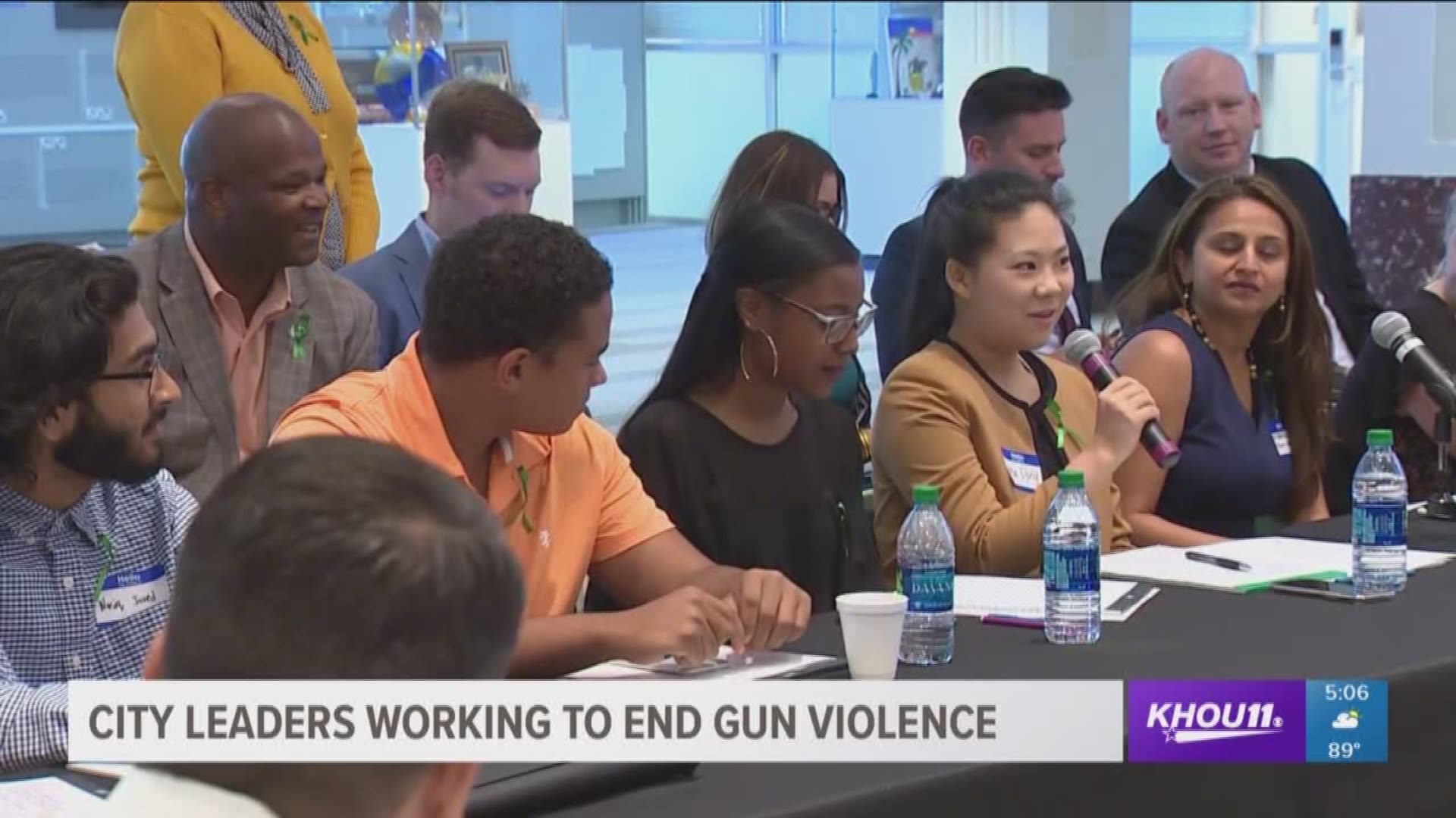 Mayor's commission against gun violence holds first meeting | khou.com