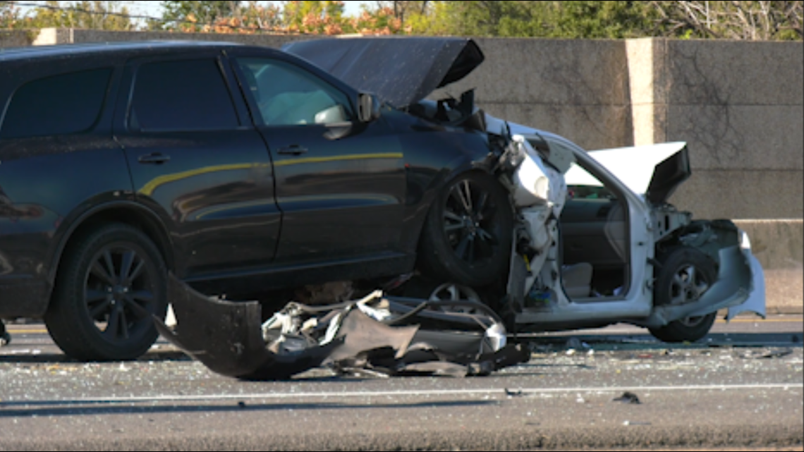 Woman killed in 4-vehicle crash on SW Freeway | khou.com