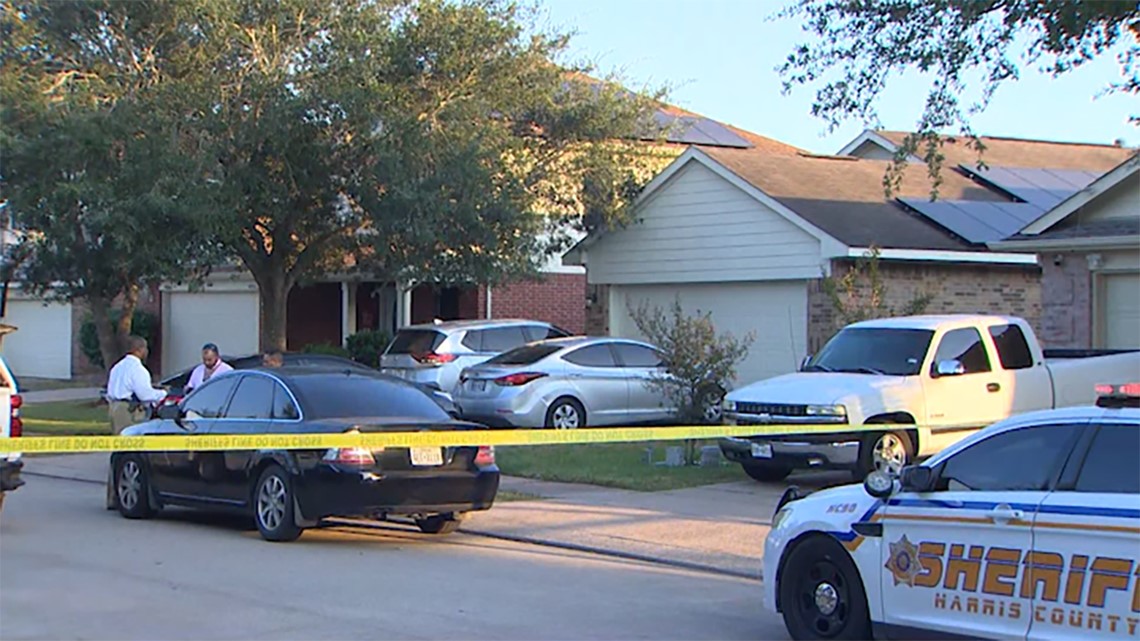 Seorang pria membunuh mantan pacarnya sendiri di rumah Harris County