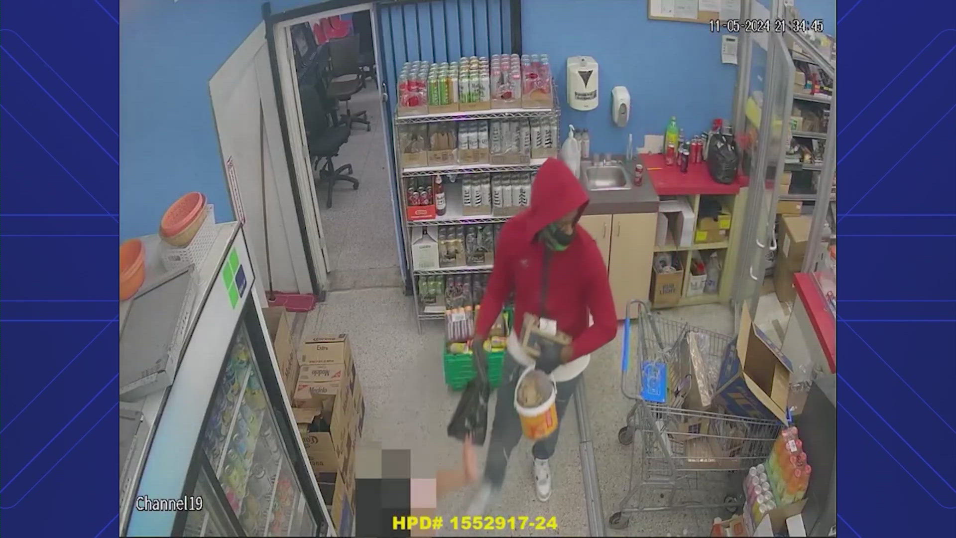 Surveillance video: Aggravated robbery at convenience store in ...