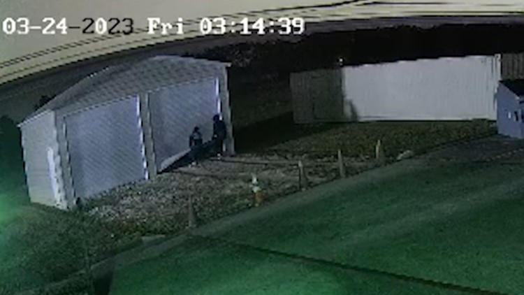 Burglars target northeast Houston church during overnight hours