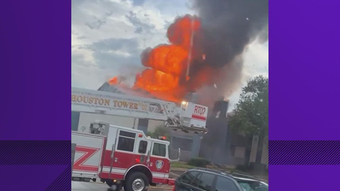 HFD memerangi kebakaran apartemen di barat Houston