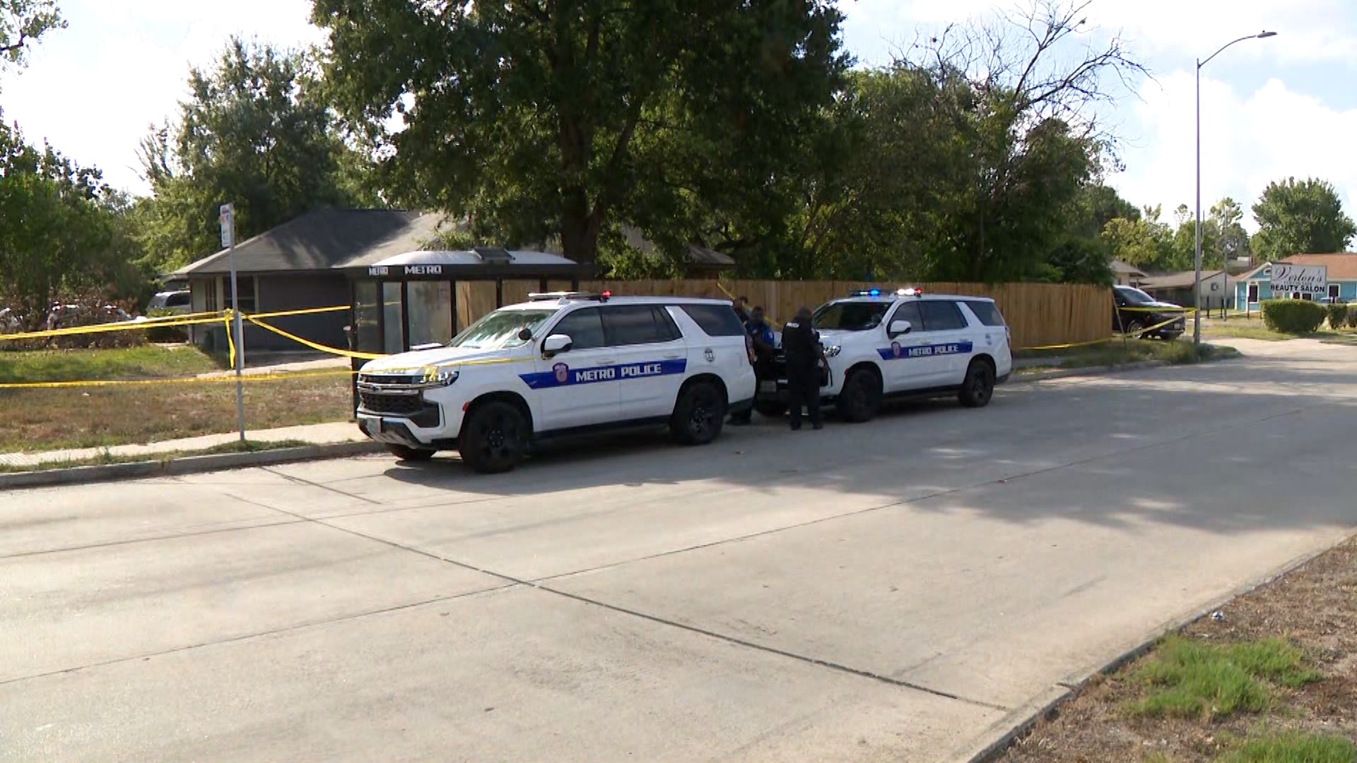 Man Found Dead With Apparent Gunshot At METRO Bus Stop In Houston ...