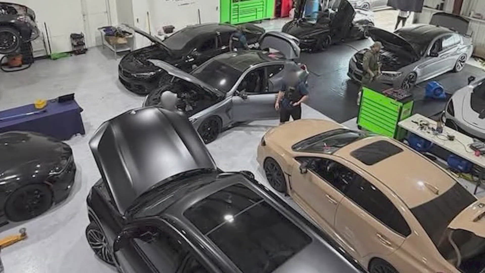 khou.com - STAN CHOE Associated Press Business Writer - Oil prices plunge, US stock futures jump after Trump holds off on Iran threats for 2 weeks