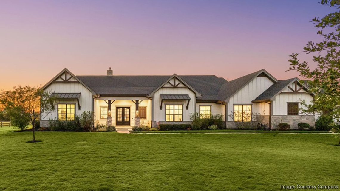 This Fulshear has a private beauty salon inside. It's one of the priciest sold in the Houston area this week.