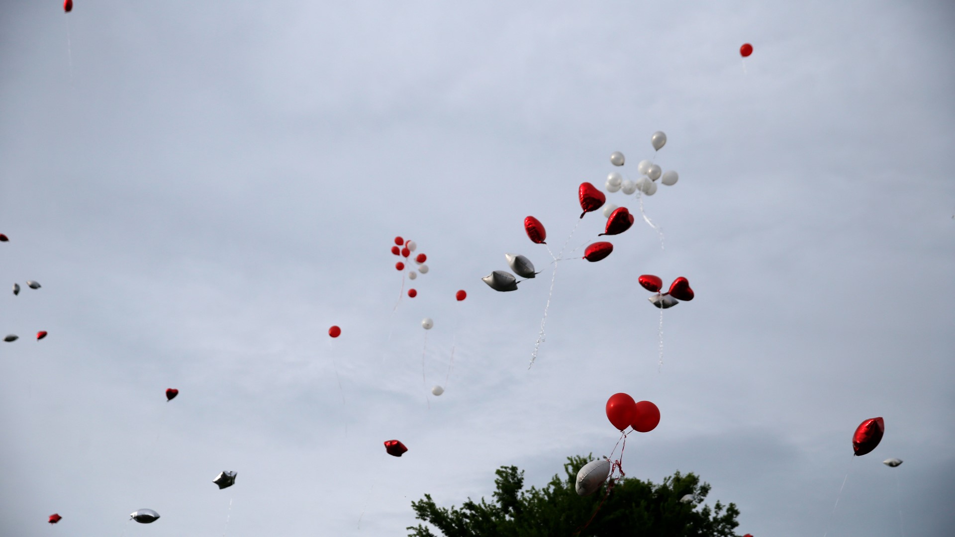 City of Galveston bans balloon releases; could be fined 200