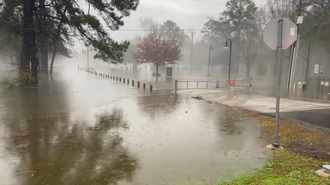 Southeast Texas flooding updates: Rain continues to fall | khou.com