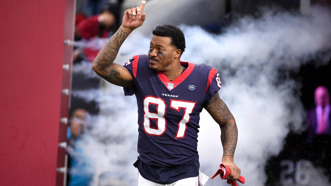 33-year-old Super Bowl champion Demaryius Thomas ‘collapsed and died from a seizure in the shower’ say his family – six months after retiring from the NFL–Daniel Whyte III Says, People be ready, for you can die at anytim and God wants me to tell you that if He would allow you to die He would allow you to go to Hell. Here is how you can be saved today in case you die like this.