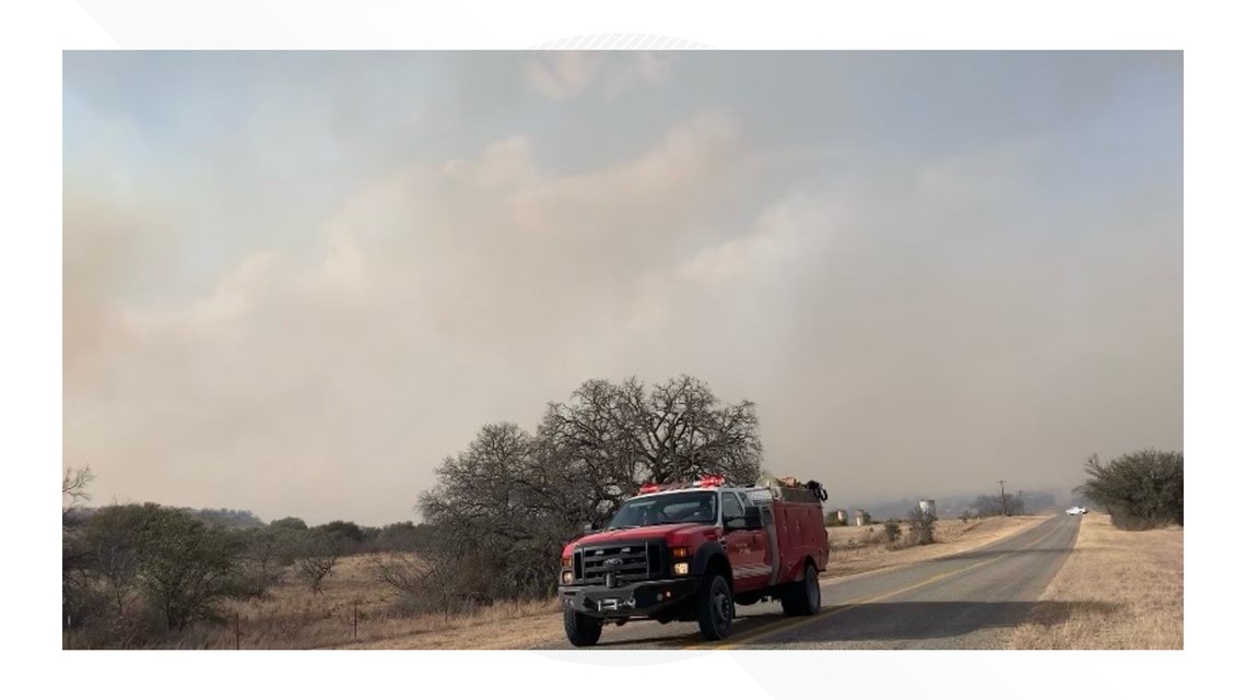 Wildfires threaten homes, lives in West Texas counties - Vimarsana News