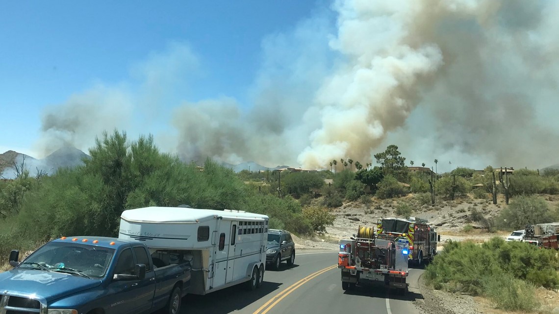 Golf course brush fire causes homes to evacuate in Cave ...