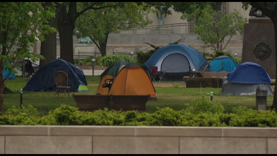 Coronavirus St. Louis: Homeless tent camps to be banned Friday | 0