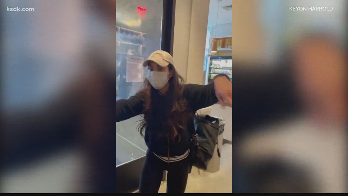 Viral Video Shows Woman Falsely Accusing Black Teen Of Theft In Ny Hotel