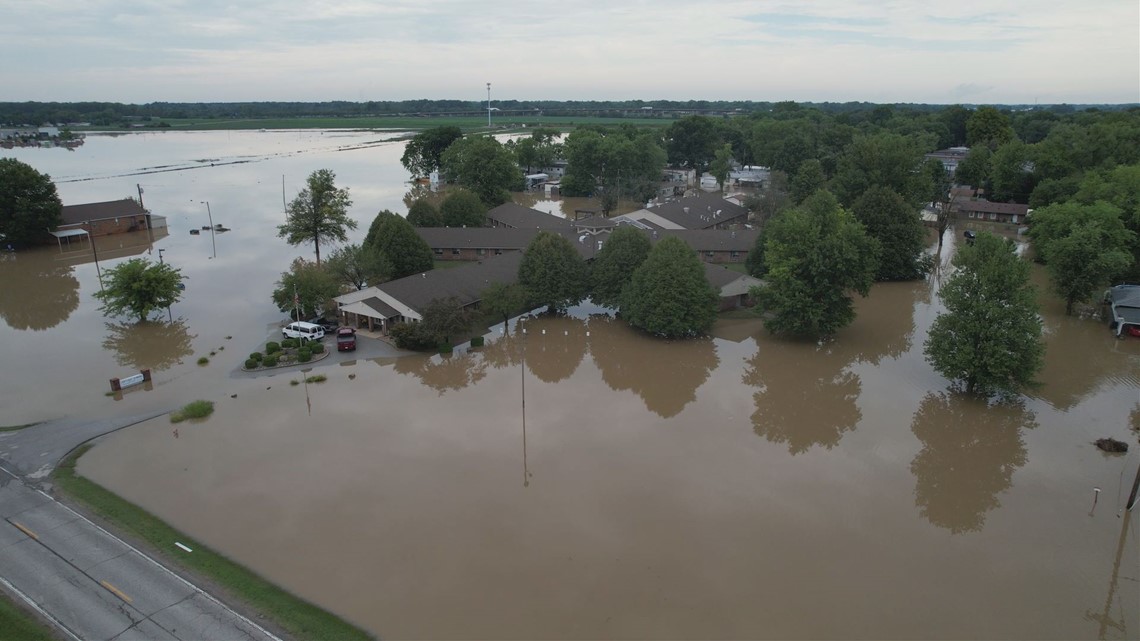 Banjir berdampak pada banyak komunitas STL