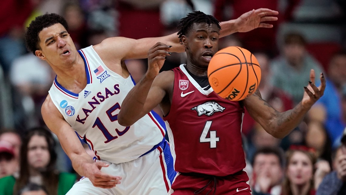 Arkansas upsets No. 1 Kansas in NCAA Tournament | khou.com