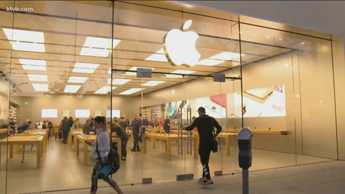 Apple finally reopens its Texas stores