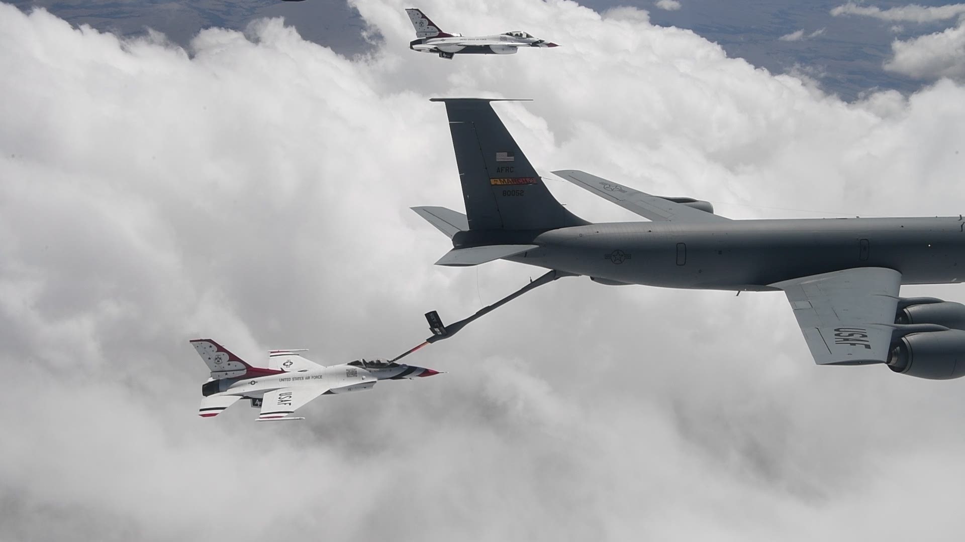 WATCH U.S. Air Force Thunderbirds fly over Colorado