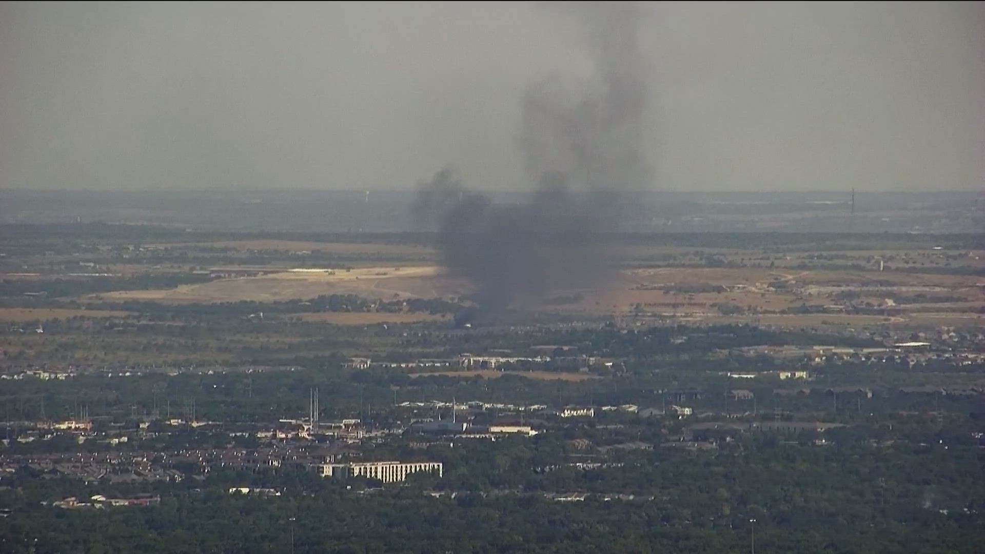 The Oak Grove fire in Hays County has grown to 400 acres and is nearly 30% contained.