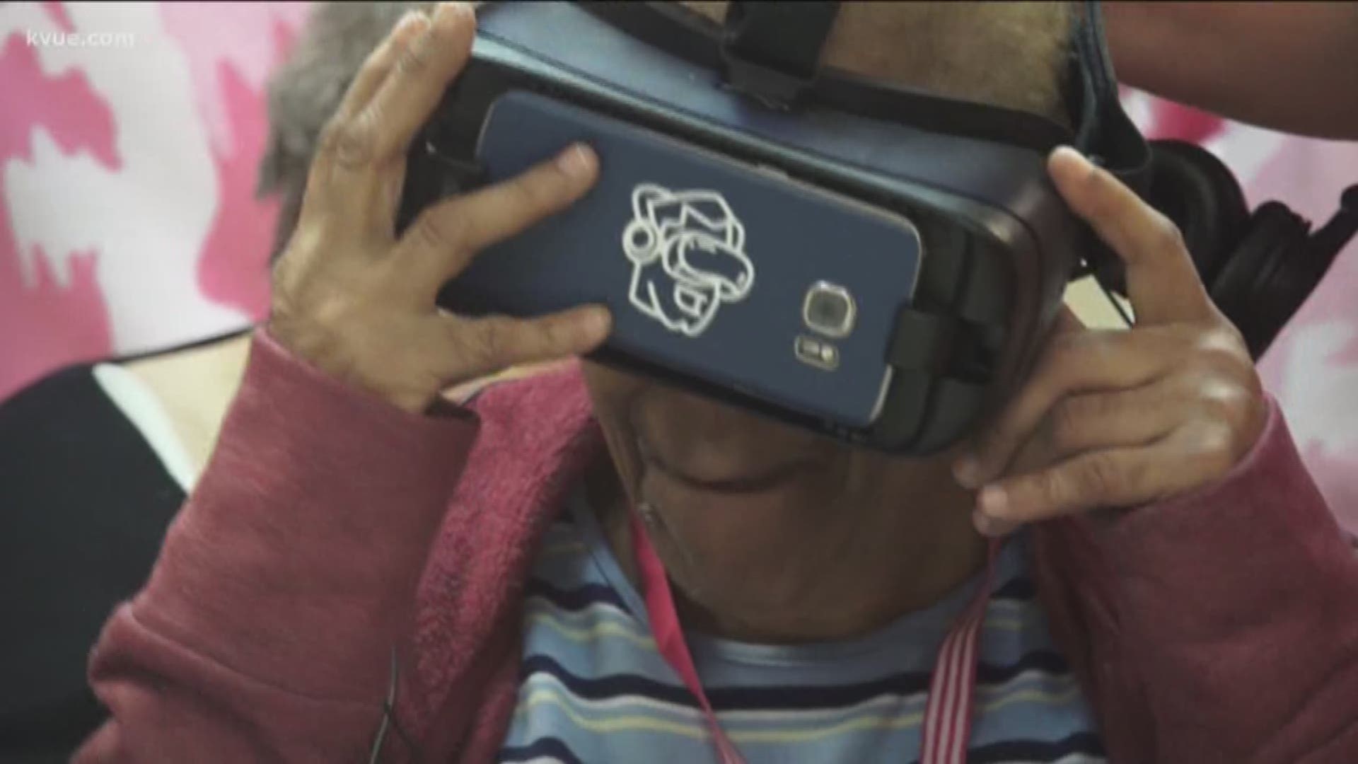 Using new technology to spark old memories. KVUE's Juan Rodriguez shows us how virtual reality is helping dementia patients.