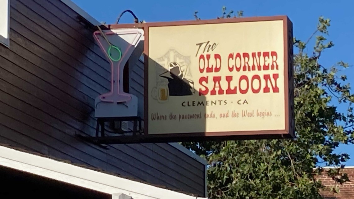 Bar owner accused of selling fake COVID vaccination cards - Vimarsana News