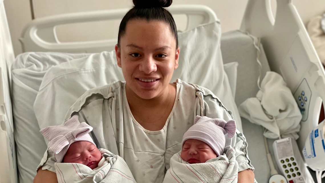 US twins born in different years, minutes apart | khou.com