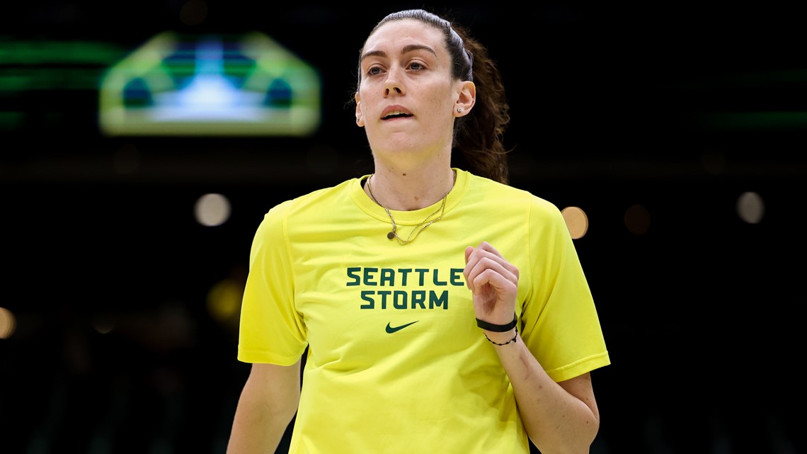 Breanna Stewart creates new WNBA super team by signing with Liberty