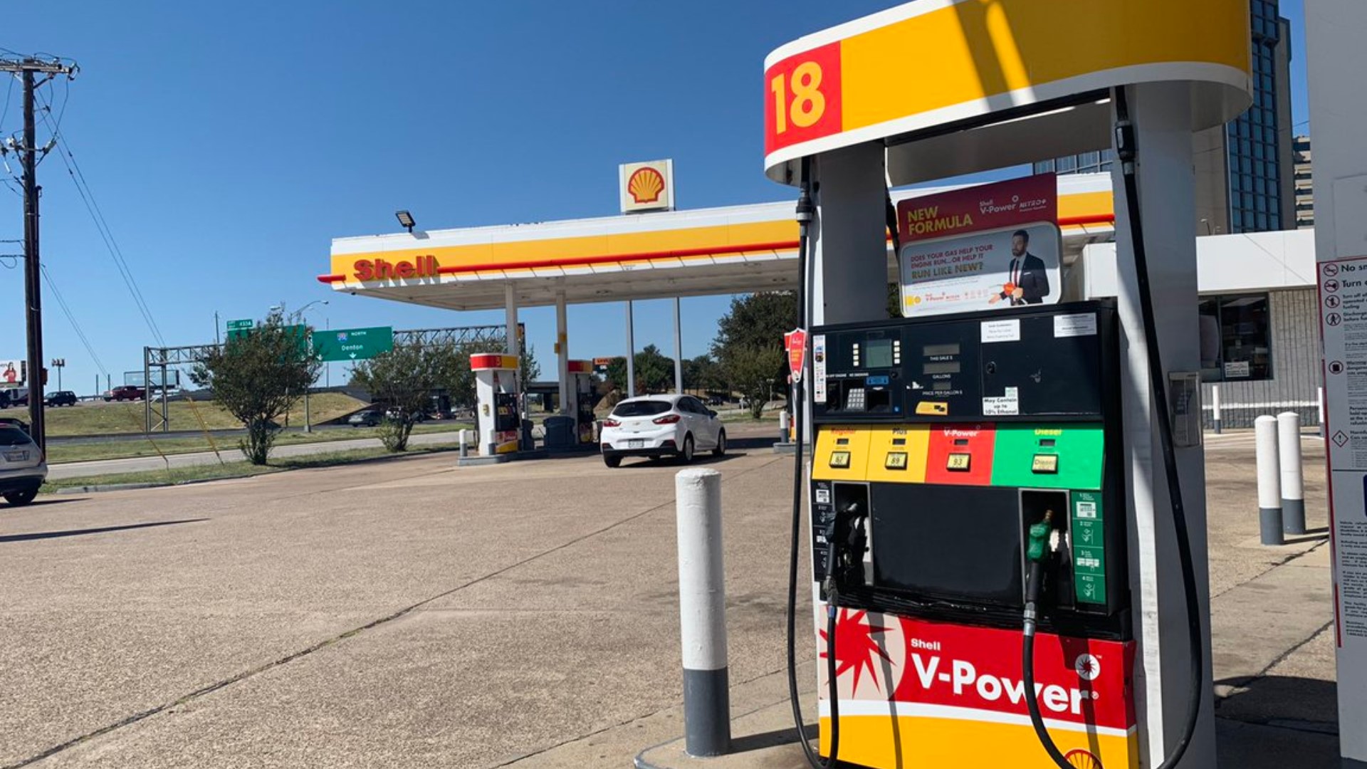 Dallas police say the suspects went inside and asked for $5 worth of gas and then pried open the front panel of the pump and disabled the manual shut off switch.