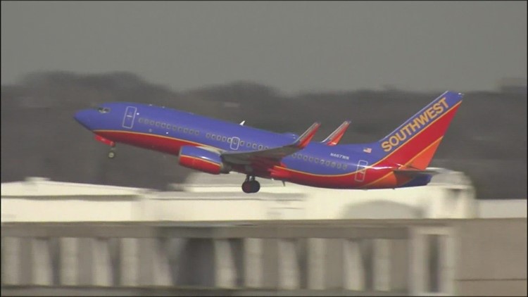 Southwest and American cancel hundreds of flights as winter weather, COVID cause problems for airlines