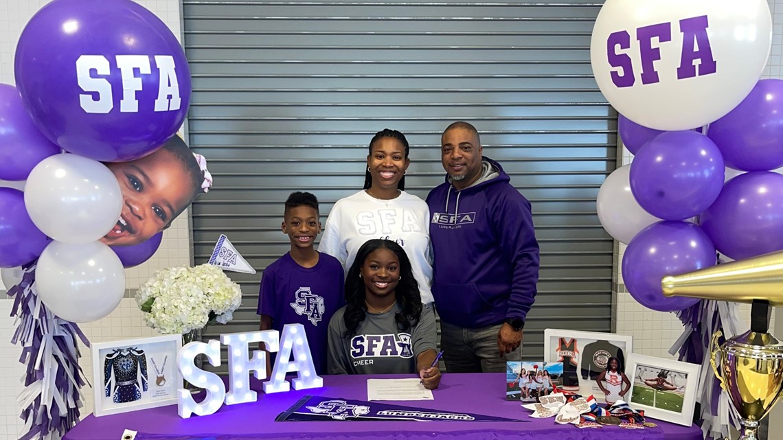Rockwall cheerleader left out of National Signing Day - Vimarsana News