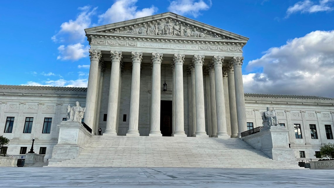 Apa yang akan terjadi ketika Mahkamah Agung AS mendengar argumen atas undang-undang aborsi Texas?