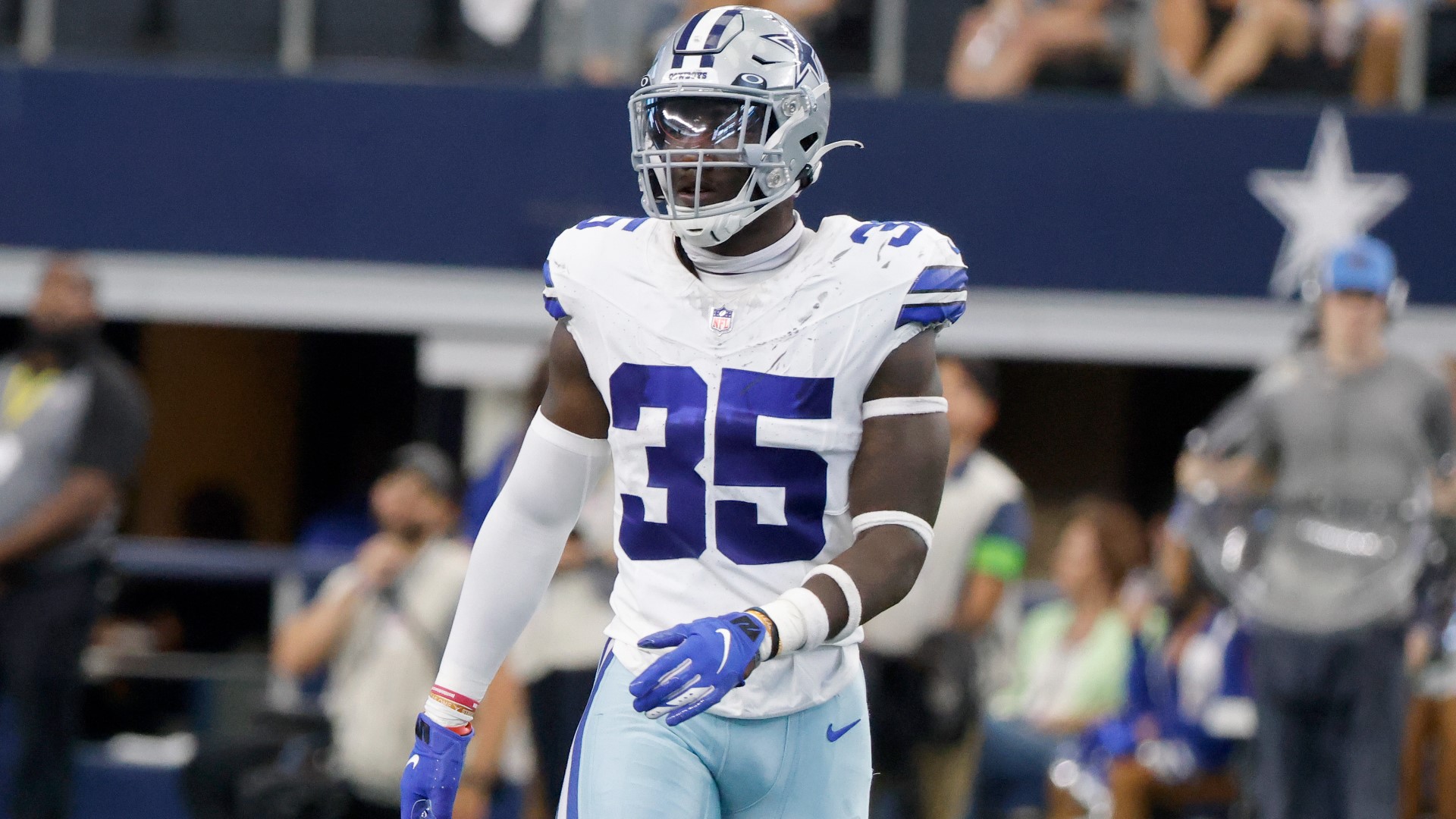 DeMarvion Overshown Injury: Dallas Cowboys Rookie Has Torn ACL | Khou.com