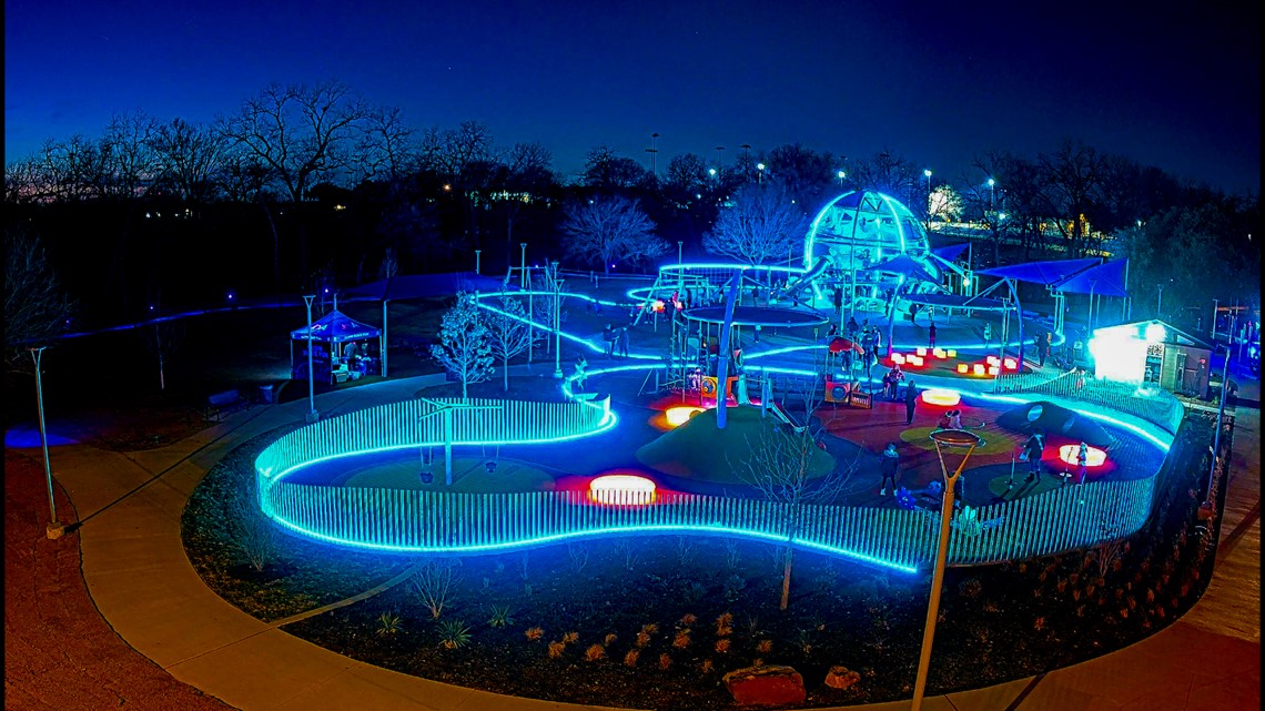 Farmers Branch celebrates opening of new glow-in-the-dark park - Vimarsana News