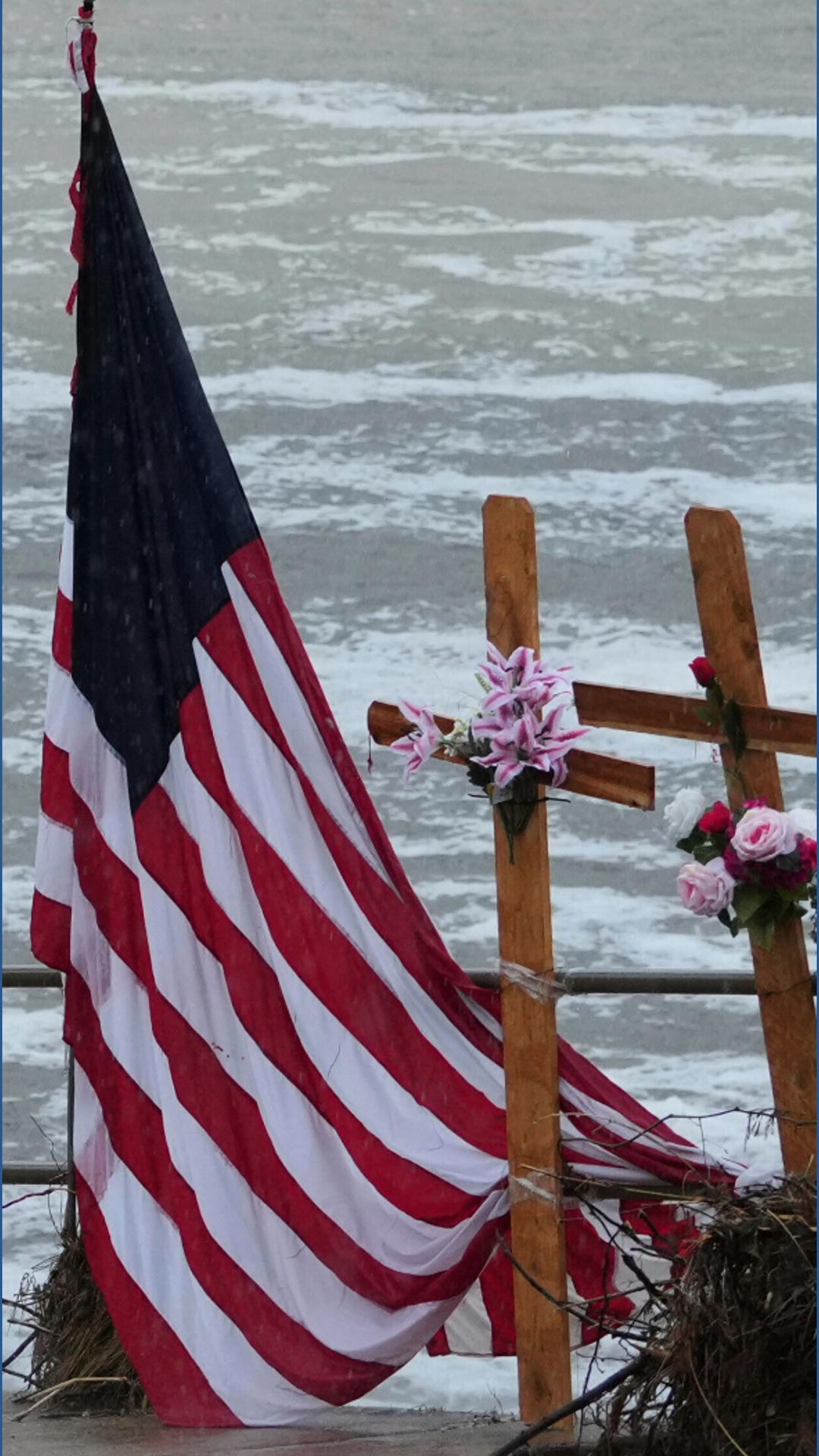Texas flood helmet sticker honors victims | khou.com
