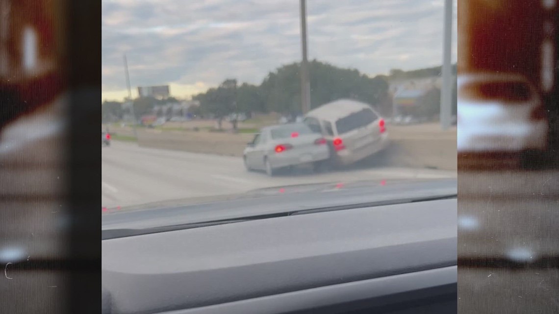 Road rage video in North Texas: Car rams SUV onto barrier - Vimarsana News
